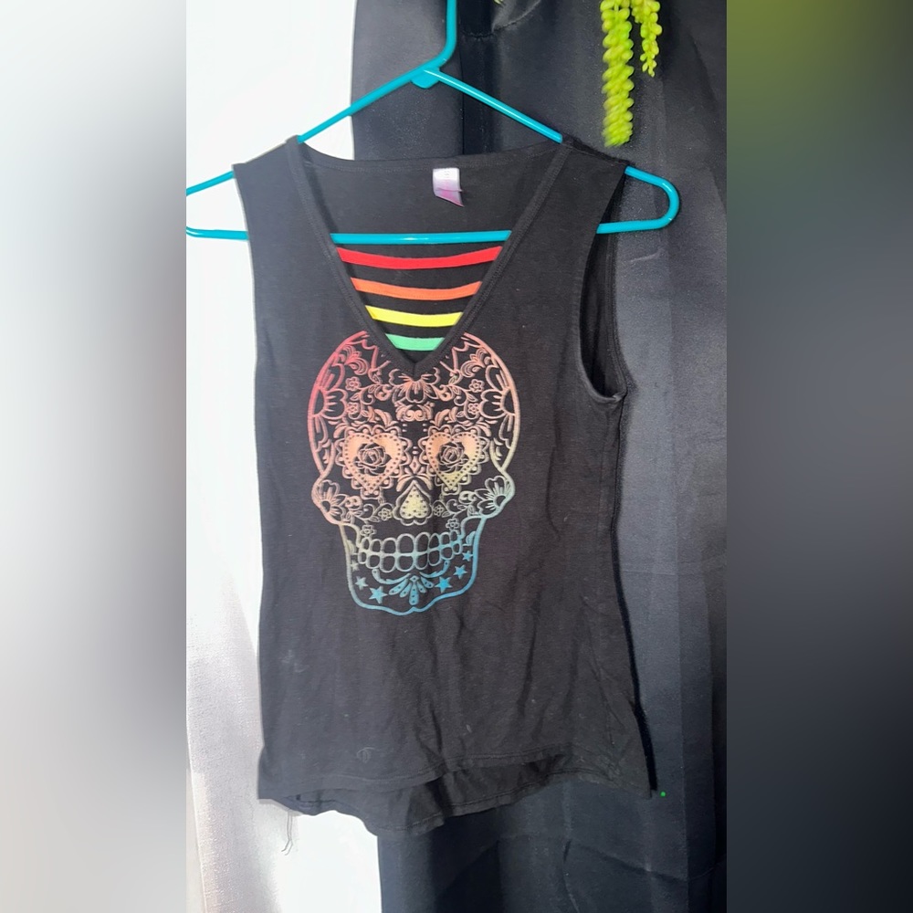Rasta skull tank t shirt - with skull colorful & fun!